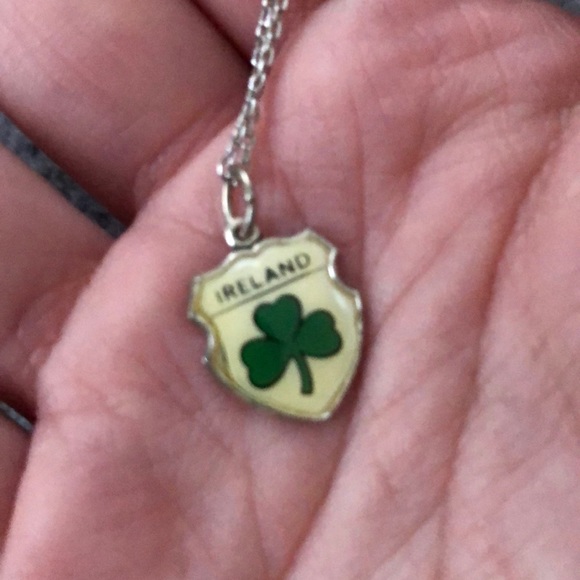 Ireland Shamrock Necklace - Picture 3 of 3